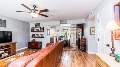 10008 West Sandstone Drive-14