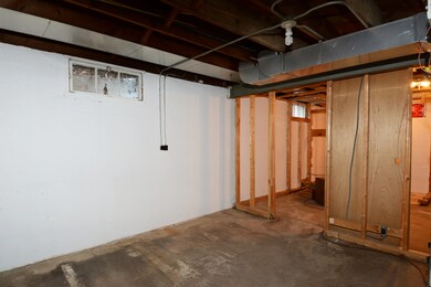 2310 Corona Rd, Waukegan, IL 60087 - photo 7