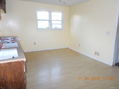 Eat-in area