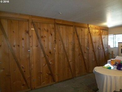 1110 Oregon Ave, the Dalles, OR 97058 - photo 6