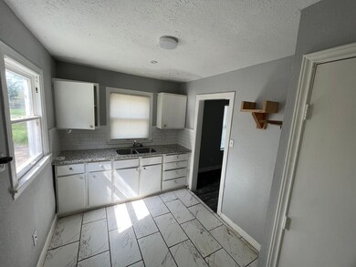 3210 Winbern St unit B, Houston, TX 77004 - photo 2