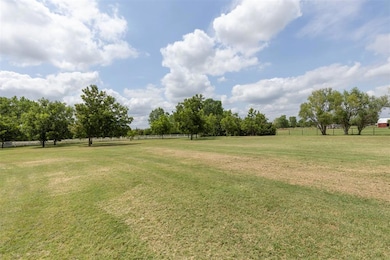 1501 Stable Rock, Yukon, OK 73099 - photo 5