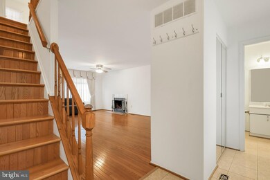 7529 Red Cravat Ct, Columbia, MD 21046 - photo 4
