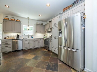 12506 Cedarford Ct, Huntersville, NC 28078 - photo 7