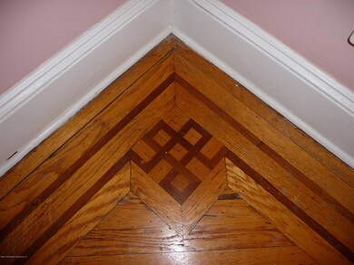 359 College Ave, Staten Island, NY 10314 - photo 7