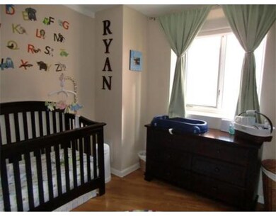 19 Wiget St unit 205, Boston, MA 02113 - photo 5