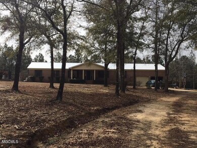 216 Edger Emerson Cir, Lucedale, MS 39452 - photo 4