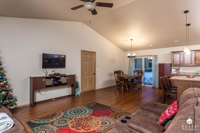 4113DartmoorRd(1of14)