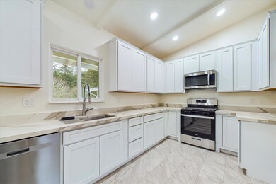 67 Kirk Ct, Carlotta, CA 95528 - photo 5