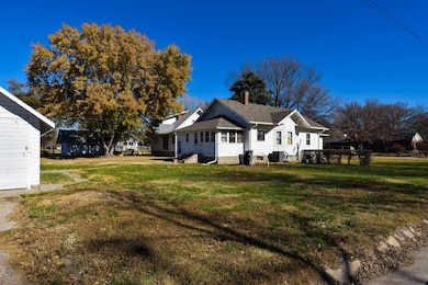 504 Flannery Ave, Cambridge, NE 69022 - photo 5