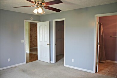 Master has walk in closet!