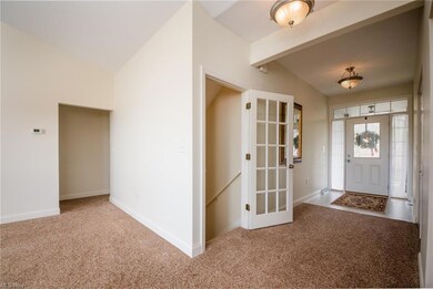 This Foyer says Welcome Home