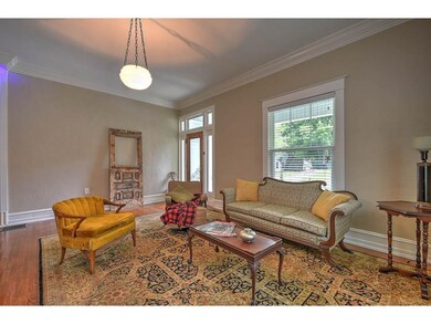 204 W Locust St, Johnson City, TN 37604 - photo 5