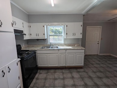 1704 W Highland Ave, Albany, GA 31707 - photo 3