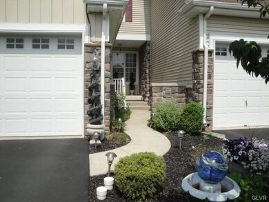 2871 Green Ct, Easton, PA 18040 - photo 2