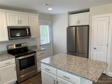 413 Chambers St, Statesville, NC 28677 - photo 5