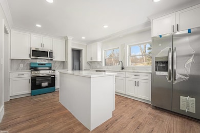 23558 Russell St, Southfield, MI 48075 - photo 6