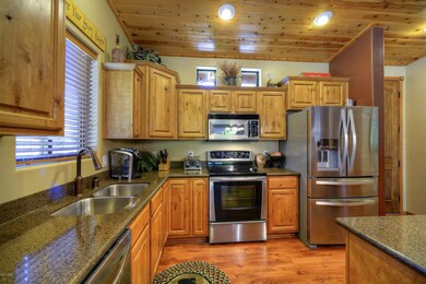 004_Kitchen