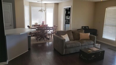 Den-Breakfast nook view