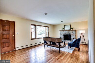 4786 Beechwood Rd, Ellicott City, MD 21043 - photo 6