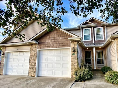 112 W Grant Dr, Raymore, MO 64083 - photo 2