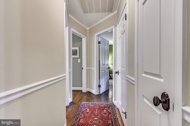 729 Hickory Lot Rd, Towson, MD 21286 - photo 2