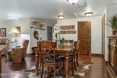 38390 US6-037-035-Dining Room-MLS_Size