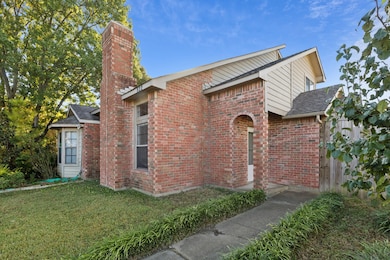 822 Binbrook Dr, Mesquite, TX 75149 - photo 2