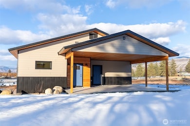 7 Round Rock Ln, Winthrop, WA 98862 - photo 4