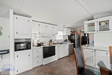 1134 Kelly Dr, Hinesville, GA 31313 - photo 5