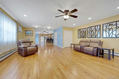 107 D Edgewater Park unit 107E, Bronx, NY 10465 - photo 4