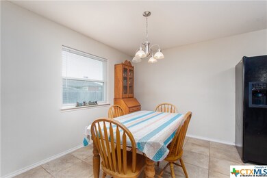 401 Chrislyn St, Troy, TX 76579 - photo 6