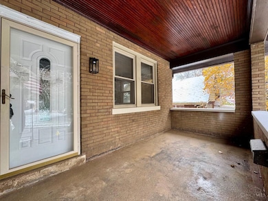 2942 Woodrow Ave, Cincinnati, OH 45211 - photo 3
