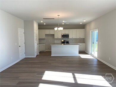 128 Barefoot Dr, Savannah, GA 31419 - photo 4