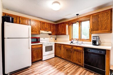 6 Litchfield Rd unit A, Londonderry, NH 03053 - photo 6