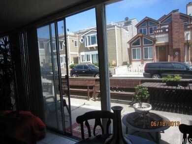 lower unit patio