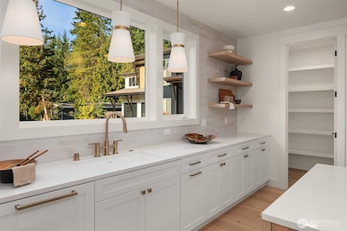 7018 127th Ave NE, Kirkland, WA 98033 - photo 6