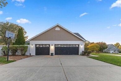 1001 Saddlewood Dr, Maryville, IL 62062 - photo 6