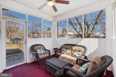 122 E Parkway Ave, Chester, PA 19013 - photo 3