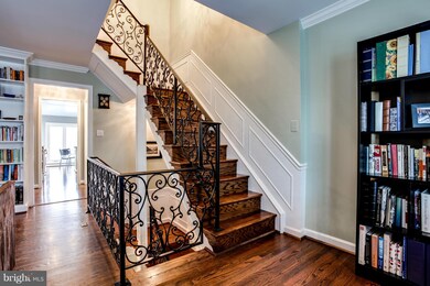 6829 Mclean Province Cir, Falls Church, VA 22043 - photo 6