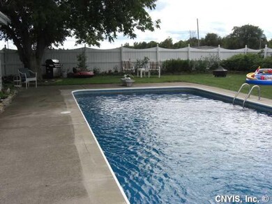 Swimming Pool/Hot Tub/Sauna