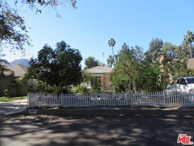 1935 W Parkside Ave, Burbank, CA 91506 - photo 6