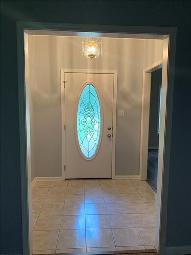 687 Goodacre St, Pineville, LA 71360 - photo 2