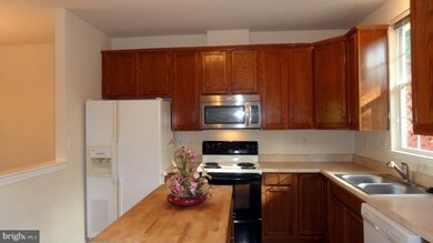 20812 Ireland Ct, Germantown, MD 20874 - photo 7