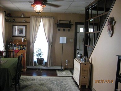 DINNING ROOM
