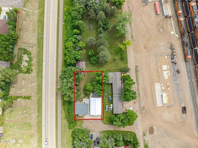 House-1211WMain-line