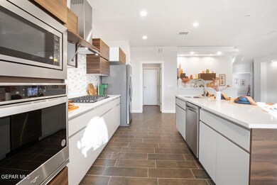 245 Emerald Tower Dr, Horizon City, TX 79928 - photo 7