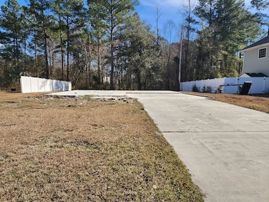 1326 Hill View Cir, Hinesville, GA 31313 - photo 3