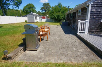 Patio and grill area 2