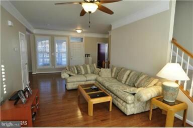 24682 Rosebay Terrace unit 79, Aldie, VA 20105 - photo 4